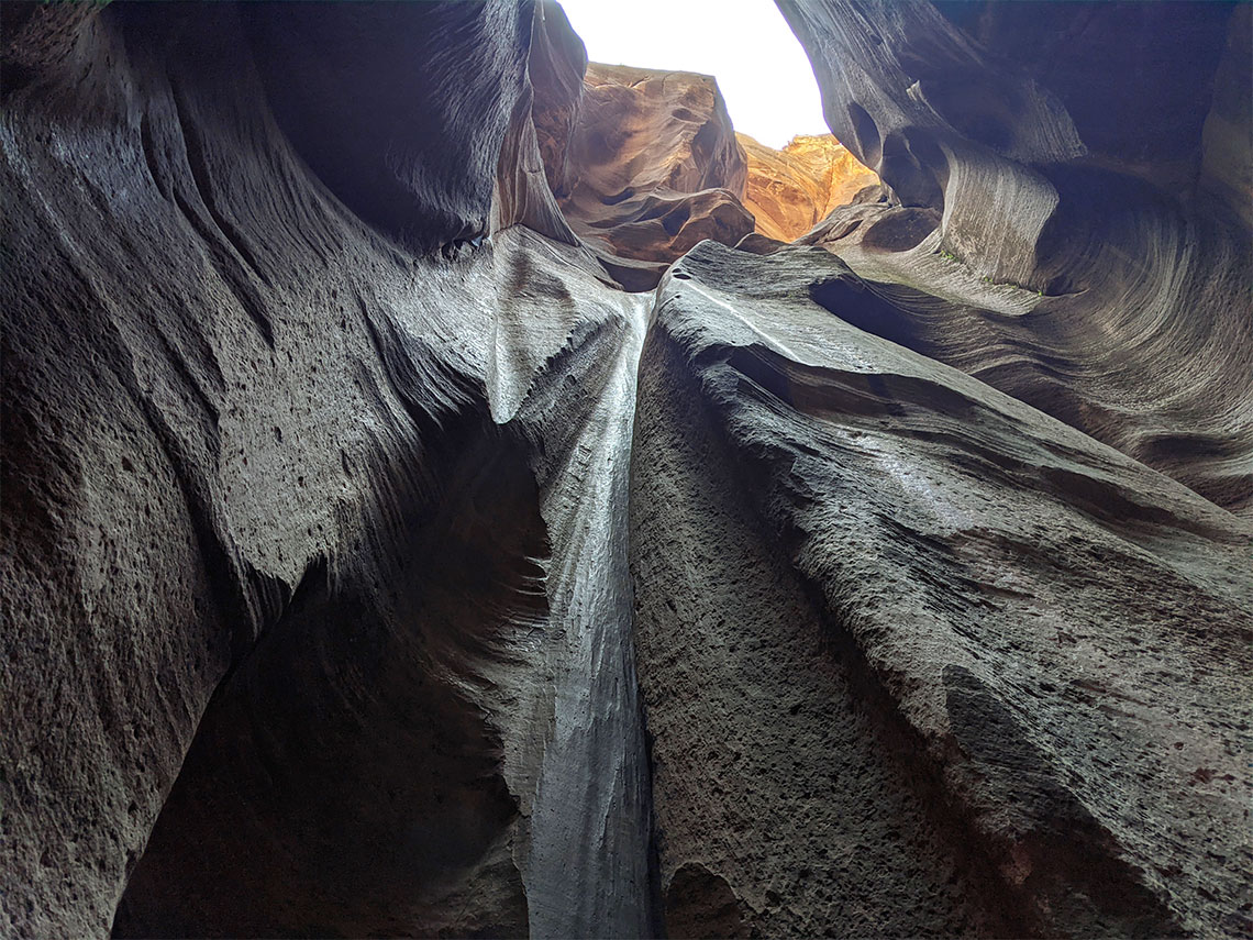 Go down a chute for rappel 4 in Englestead
