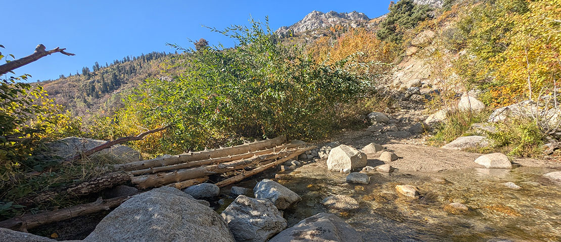 Horsetail falls Alpine Utah stream crossing